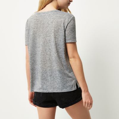 Grey necklace t-shirt